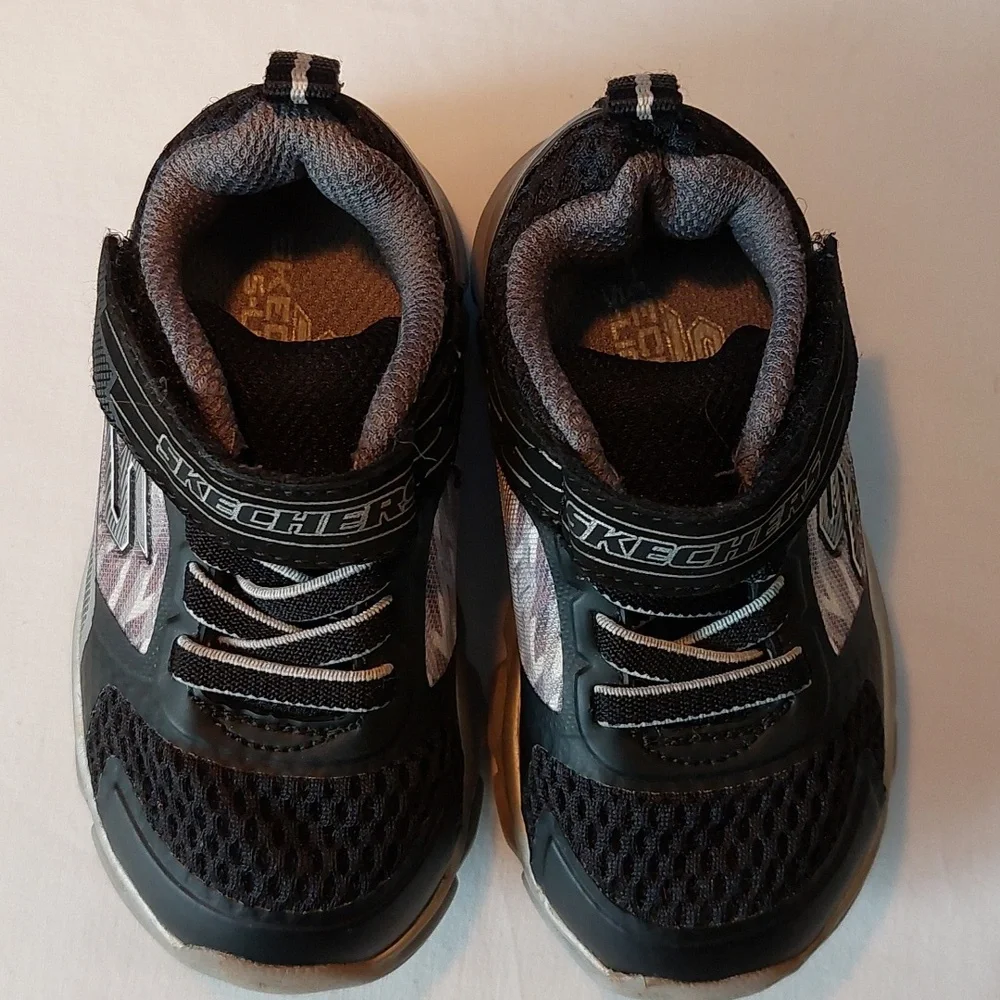 Skechers Toddler S Lights Shoes Hypno Flash in Black and Metallic Silver 6 EUC